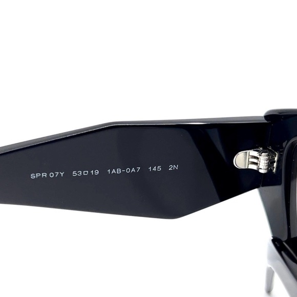 Authentic Prada sunglasses SPR07Y 55mm gray gradient - Picture 10 of 11